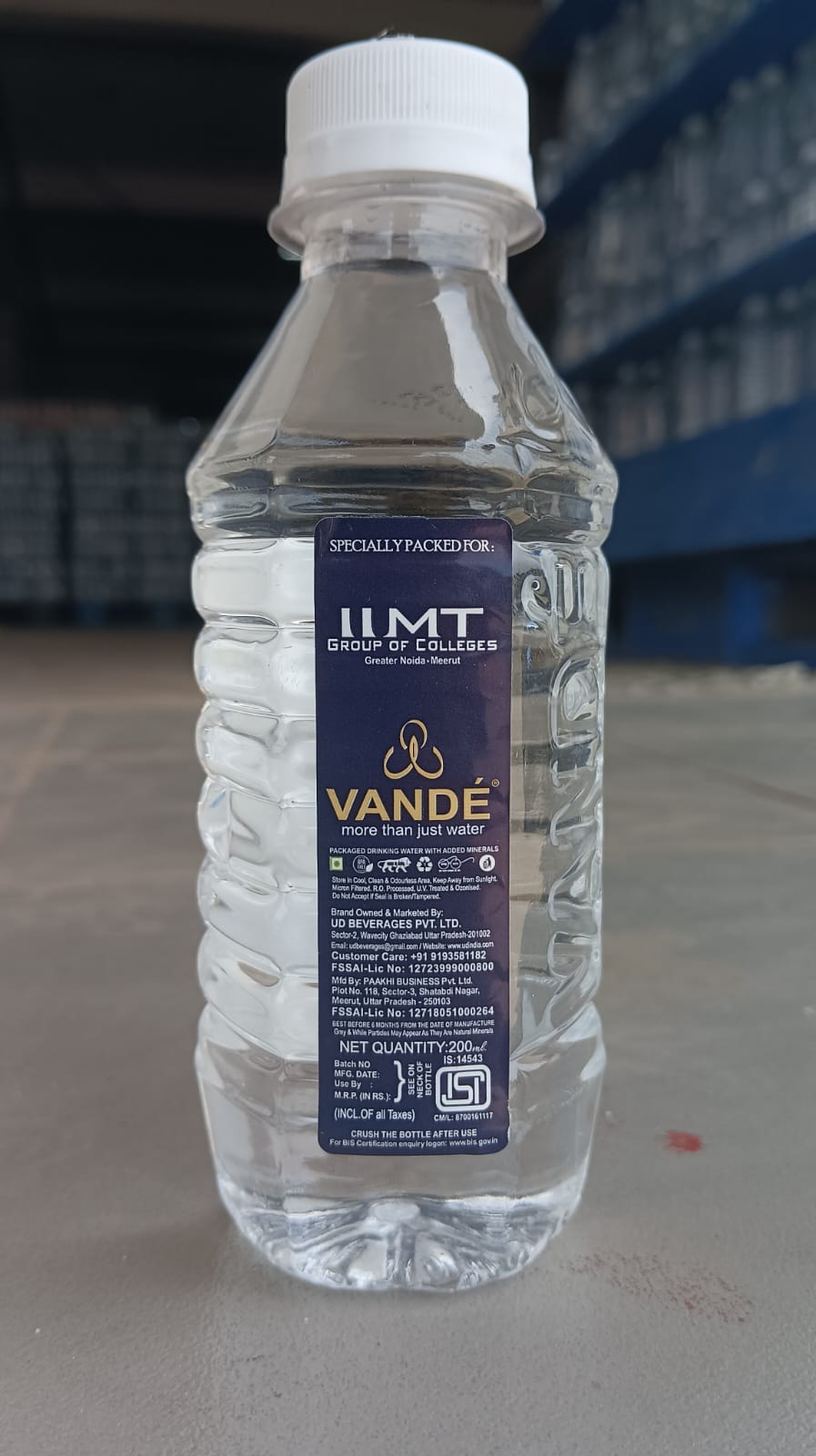 Vande bottle at a beach